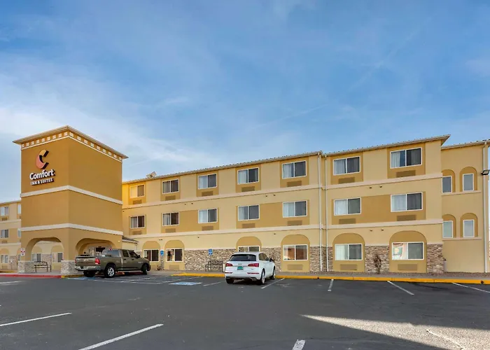 Comfort Inn & Suites Alameda At Albuquerque Balloon Fiesta Park